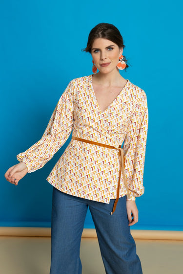 Knipmode 0421 - 13 - Wikkelblouse